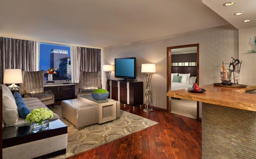 E Central Hotel Downtown Los Angeles - main image