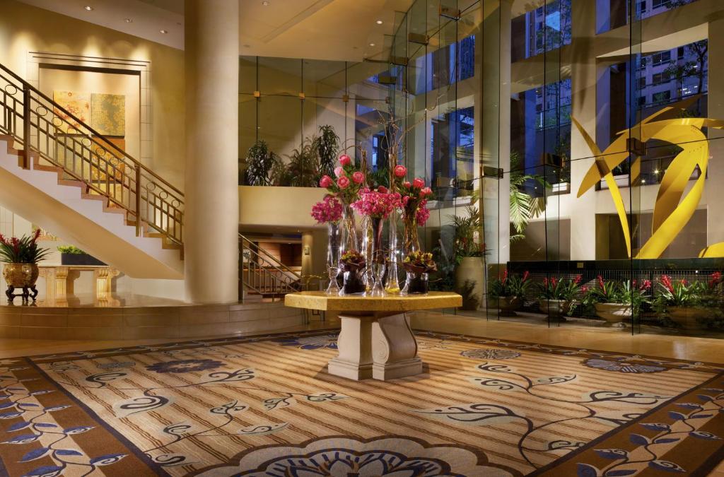Omni Los Angeles Hotel California Plaza - main image