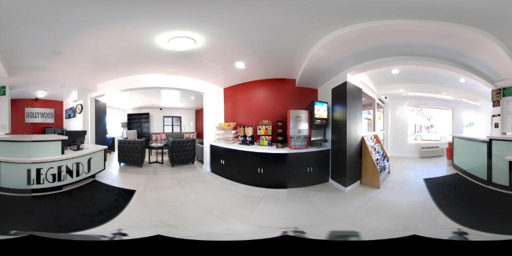 Legend Hotel Hollywood - image 4