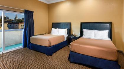 Hollywood Inn Express South - image 4