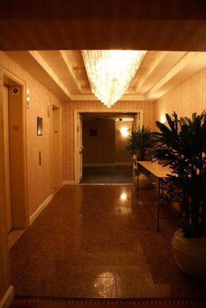 Oxford Palace Hotel - image 2