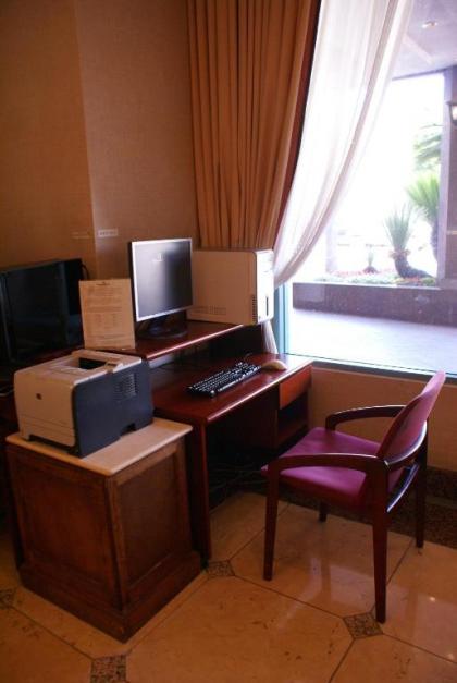 Oxford Palace Hotel - image 3