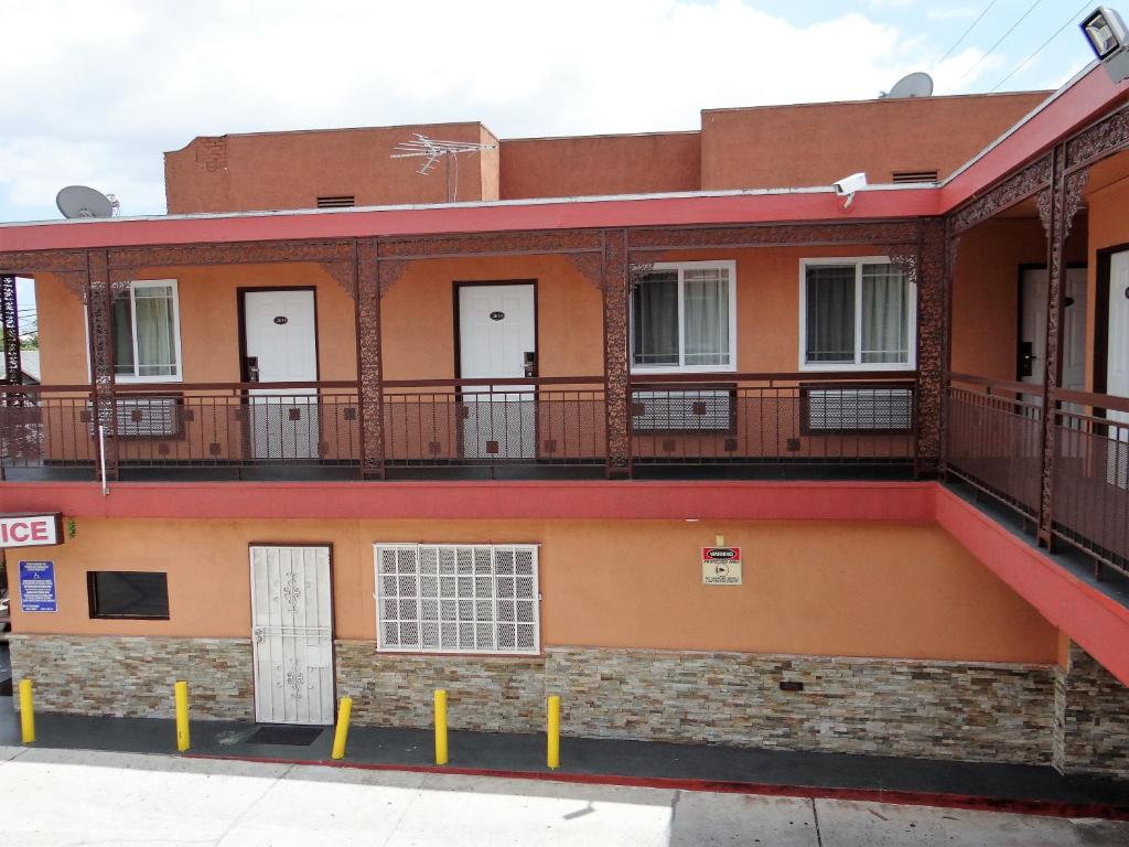 Travel Inn - image 5