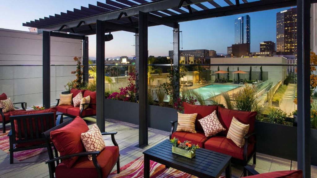 Residence Inn by Marriott Los Angeles L.A. LIVE - image 3