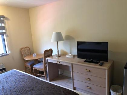 Rotex Western Inn - image 5