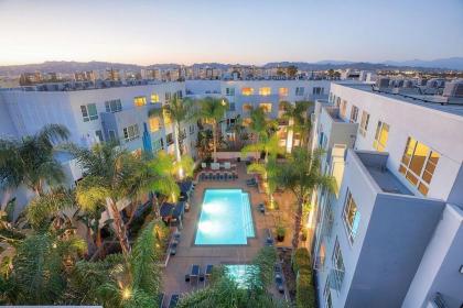 Aparthotels in Los Angeles California