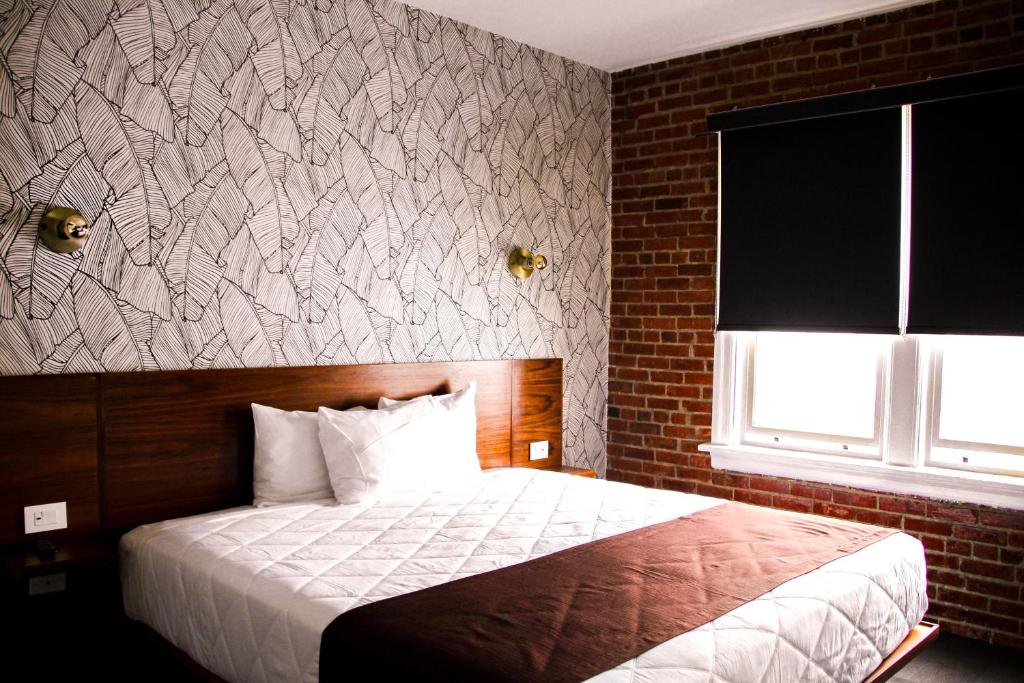 H by H Hospitality - image 5