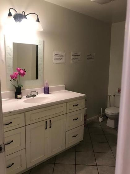 Hollywood Stay - image 2