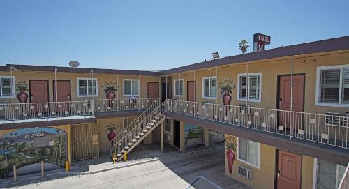 Rosa Bell Motel - Los Angeles - main image