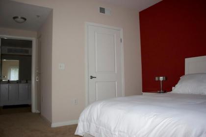 Amazing Apartments near the grove - image 4