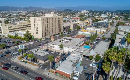 2731 Beverly Blvd, Los Angeles, CA 90057