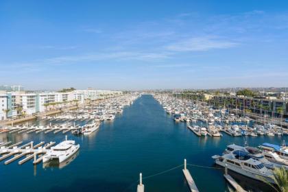 Courtyard by marriott marina del Rey California