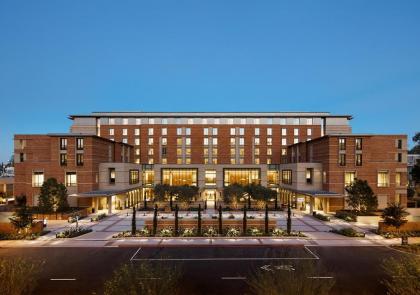 Luskin Hotel - image 16