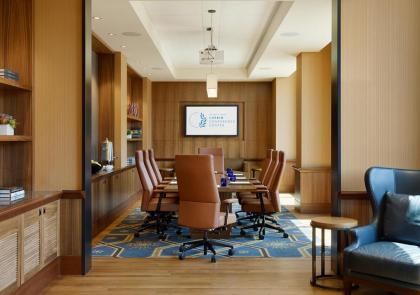 Luskin Hotel - image 17