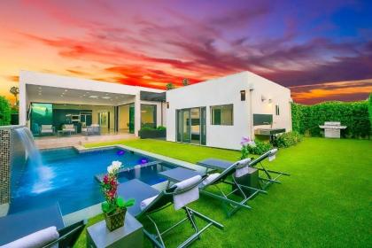 The Four Seasons Villa - image 1