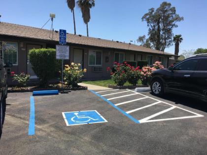 Maple Inn and Suites Los Banos