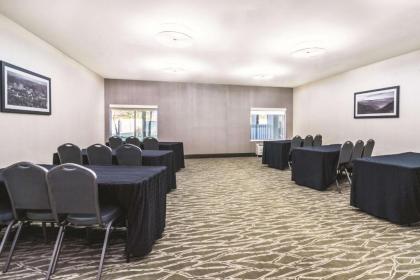 La Quinta by Wyndham Loudon - image 6