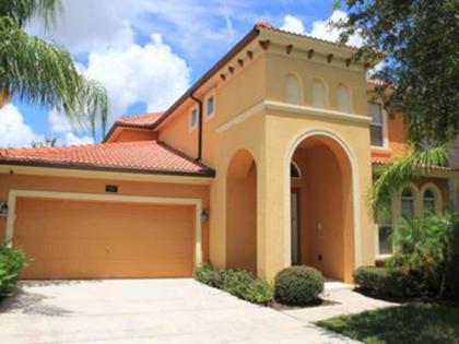 An Awesome 4 bedroom villa offering a grand experience at WaterSong Loughman Florida
