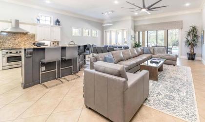 Beautiful 5 Star Villa with Private Pool on the Prestigious Reunion Resort and Spa Orlando Villa 4567