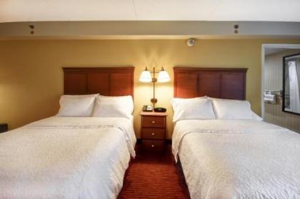 Hampton Inn Louisville Airport Fair/Expo Center - image 4