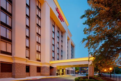 Hampton Inn Louisville Downtown - main image