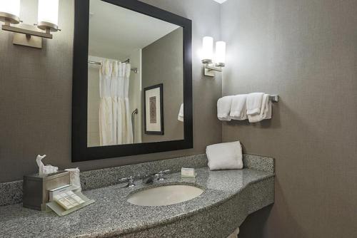 Hilton Garden Inn Louisville-Northeast - image 5