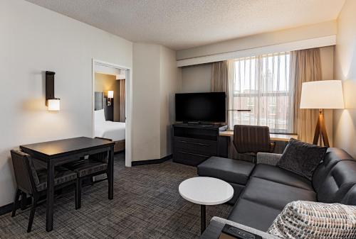 Residence Inn Louisville Downtown - main image