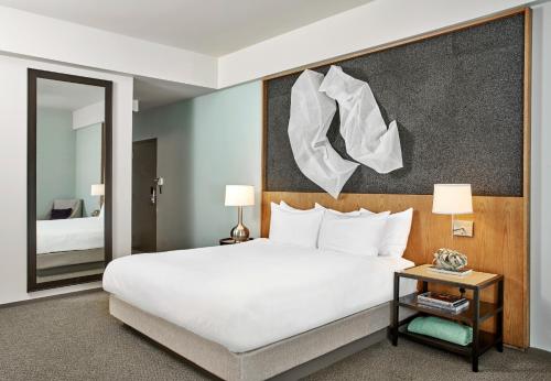 21c Museum Hotel Louisville - image 4