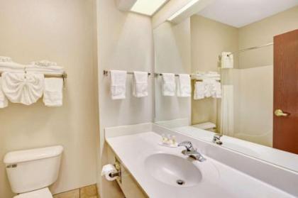 Days Inn & Suites by Wyndham Louisville SW - image 3
