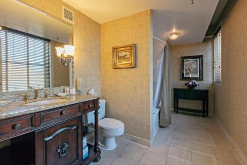 The Brown Hotel - image 5