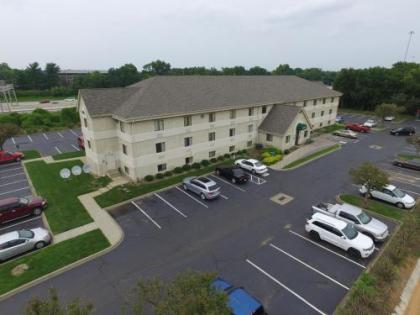 DuPont Suites - Louisville - St. Matthews - image 5
