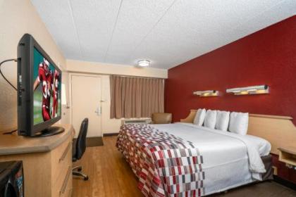 Red Roof Inn Louisville Expo Airport - image 3
