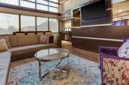 Drury Inn & Suites Louisville East - image 1