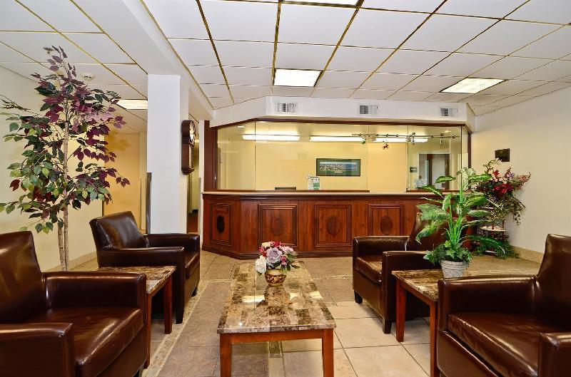 Americas Best Value Inn Louisville - image 3
