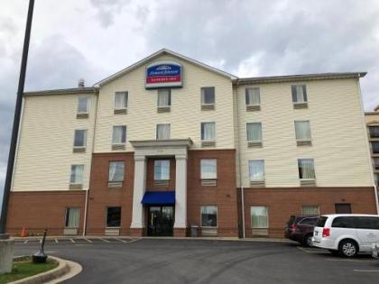 Howard Johnson by Wyndham Airport - image 4
