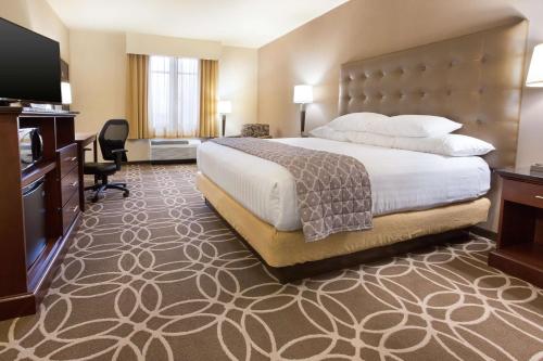 Drury Inn & Suites Louisville North - image 4
