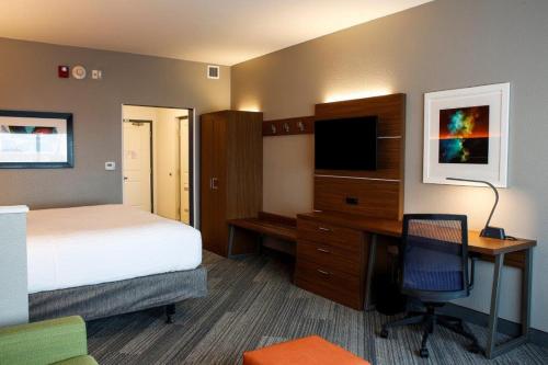 Holiday Inn Express & Suites Downtown Louisville an IHG Hotel - main image