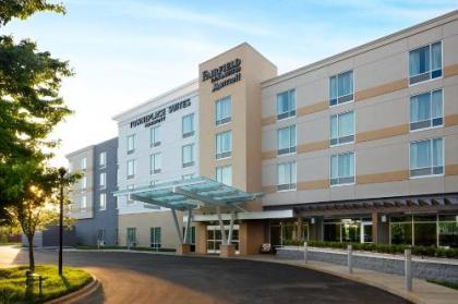 Fairfield Inn & Suites By Marriott Louisville Northeast Creekside