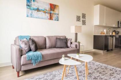 Frontdesk Main & Clay Apts Near Louisville Slugger Field NuLu