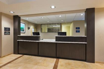 Candlewood Suites Louisville - NE Downtown Area - image 3