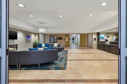 Candlewood Suites Louisville - NE Downtown Area - image 4