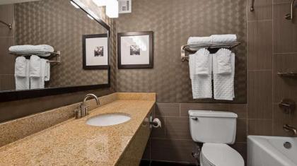 Motel 6 Louisville Ky- Airport/ Fair Expo - image 15