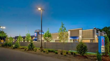 Motel 6 Louisville Ky- Airport/ Fair Expo - image 18