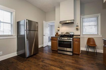 Gorgeous 3BR 2BA on Frankfort by Cozysuites - image 14