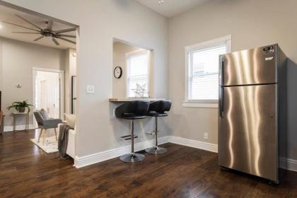 Gorgeous 3BR 2BA on Frankfort by Cozysuites - image 16
