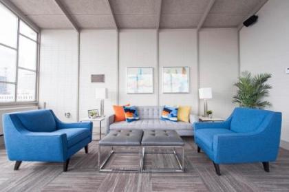 Modern CozyStays for your Louisville adventure - image 2