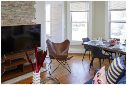 Heart of Highlands 3BR Loft - image 3