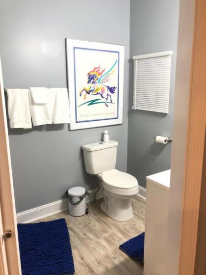 Charming home located in Germantown- Close to everything - image 12