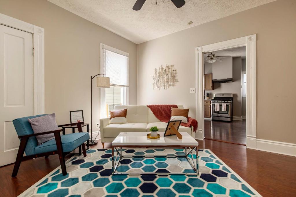 Stylish Restored 2BR House on Frankfort Ave by CozySuites - main image