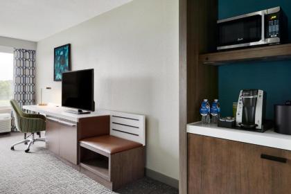 Hilton Garden Inn Cincinnati Northeast - image 10